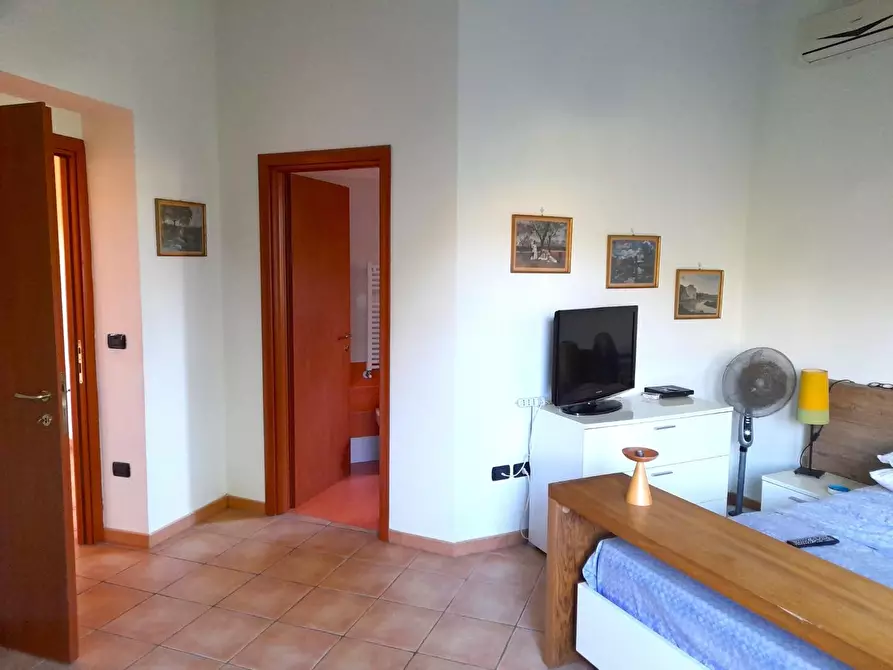 Immagine 47 di Villa in vendita  a Formia