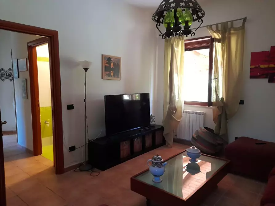 Immagine 19 di Villa in vendita  a Formia