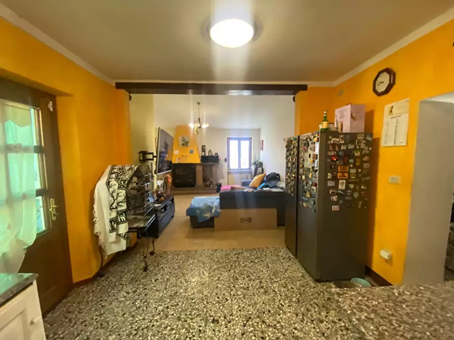 Immagine 23 di Rustico / casale in vendita  a Lucca