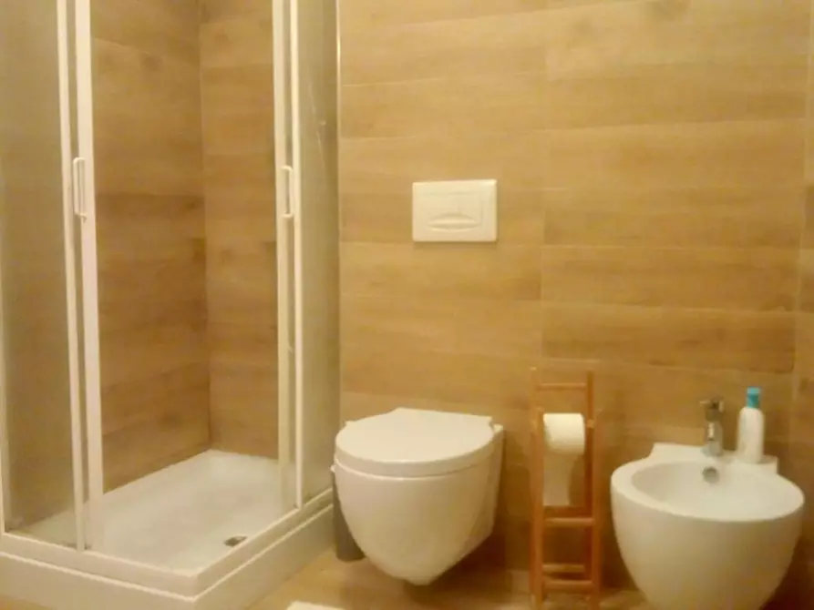 Immagine 15 di Appartamento in vendita  a Siena