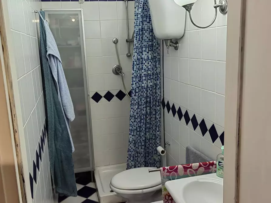 Immagine 10 di Appartamento in vendita  a Siena