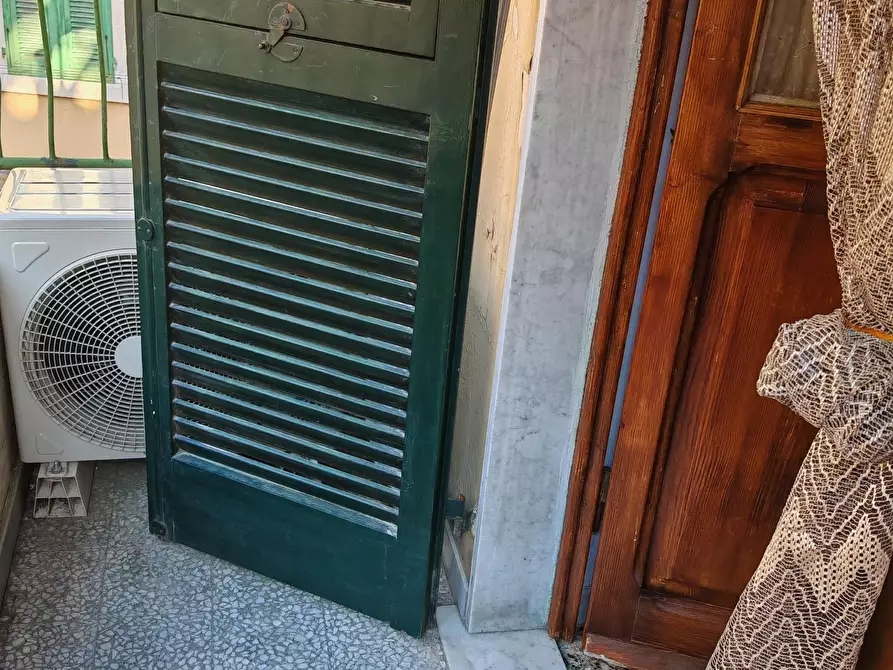 Immagine 4 di Appartamento in vendita  a Carrara