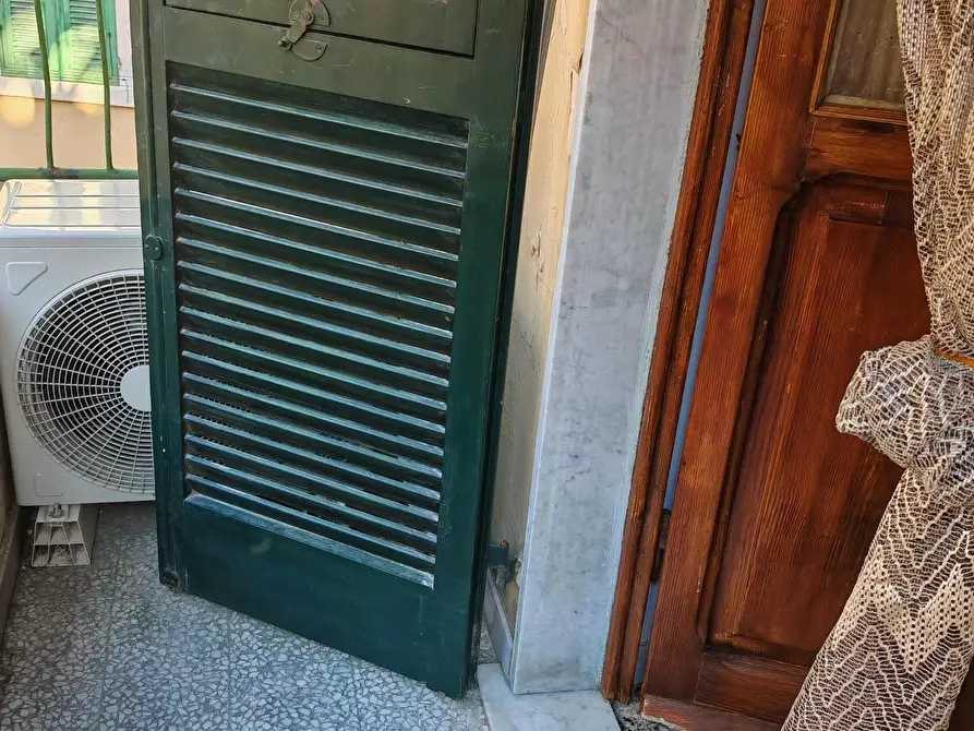 Immagine 5 di Appartamento in vendita  a Carrara