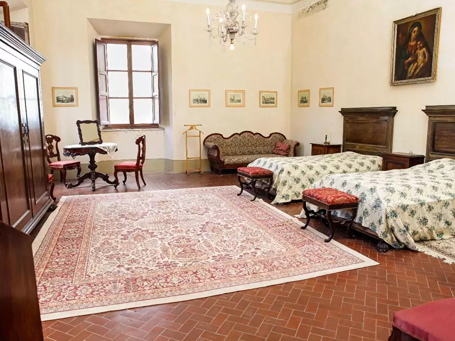 Immagine 25 di Villa in vendita  a Crespina Lorenzana