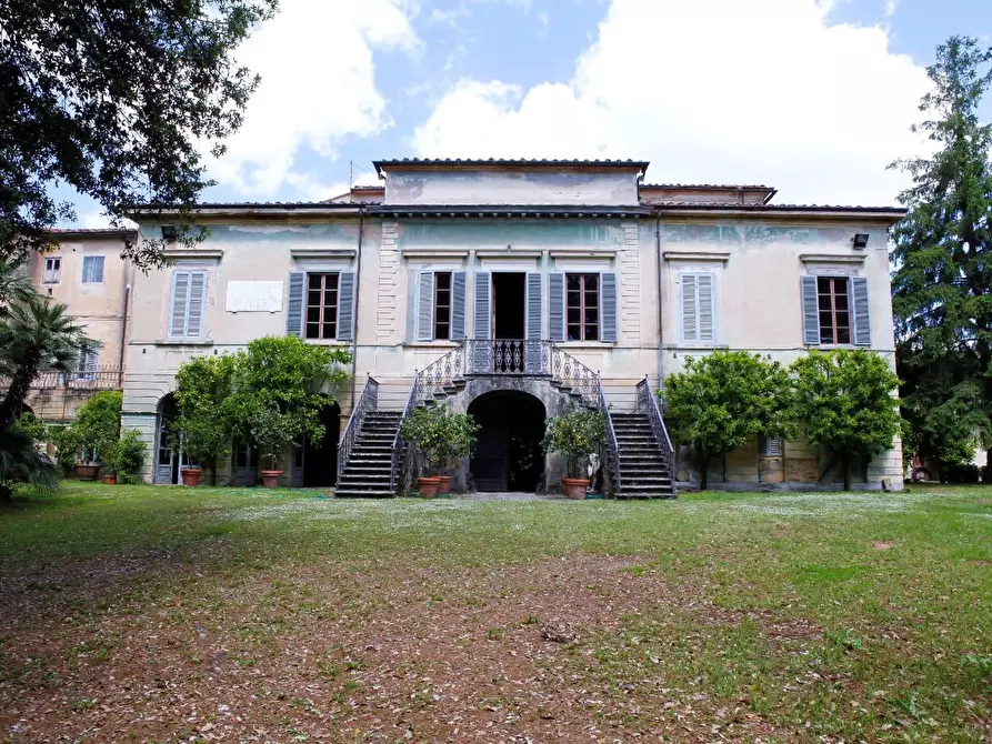 Immagine 6 di Villa in vendita  a Crespina Lorenzana