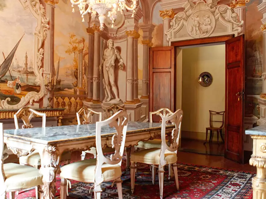 Immagine 19 di Villa in vendita  a Crespina Lorenzana