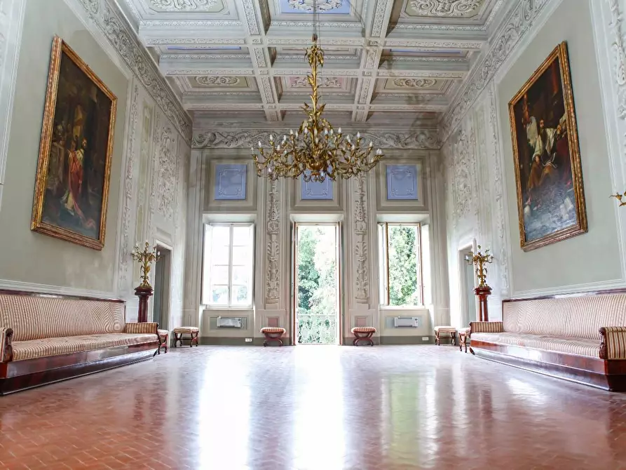 Immagine 13 di Villa in vendita  a Crespina Lorenzana