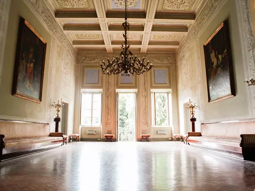 Immagine 9 di Villa in vendita  a Crespina Lorenzana