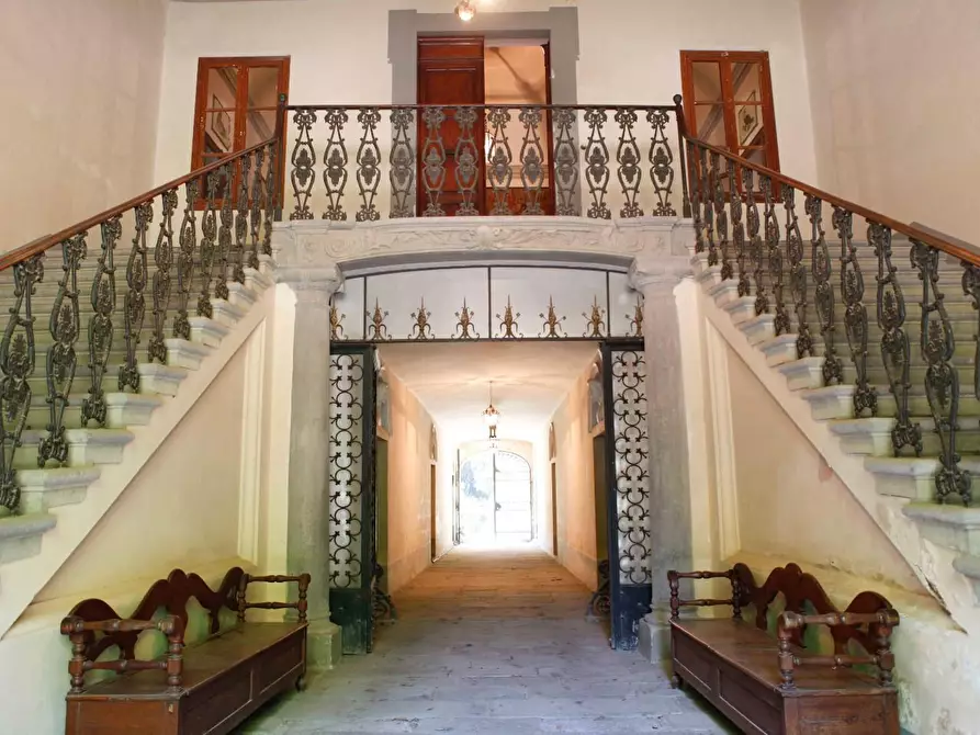 Immagine 8 di Villa in vendita  a Crespina Lorenzana