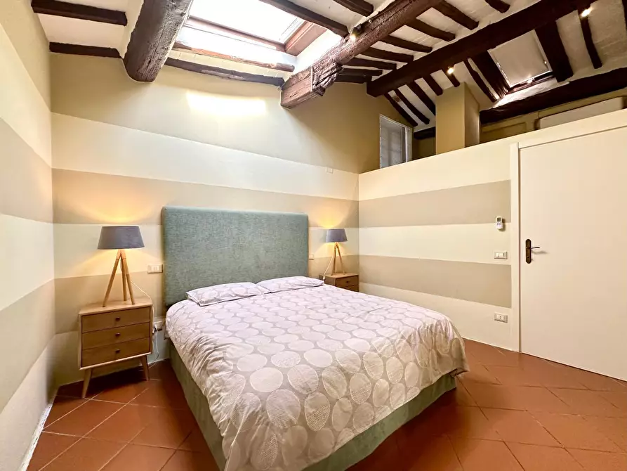 Immagine 24 di Appartamento in vendita  a Lucca
