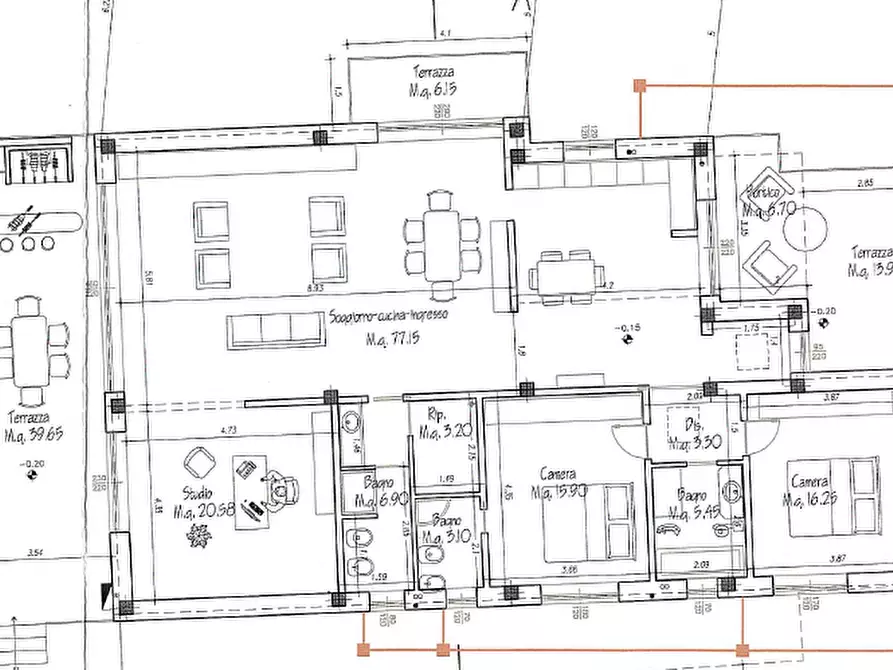 Immagine 12 di Villa in vendita  a Montignoso