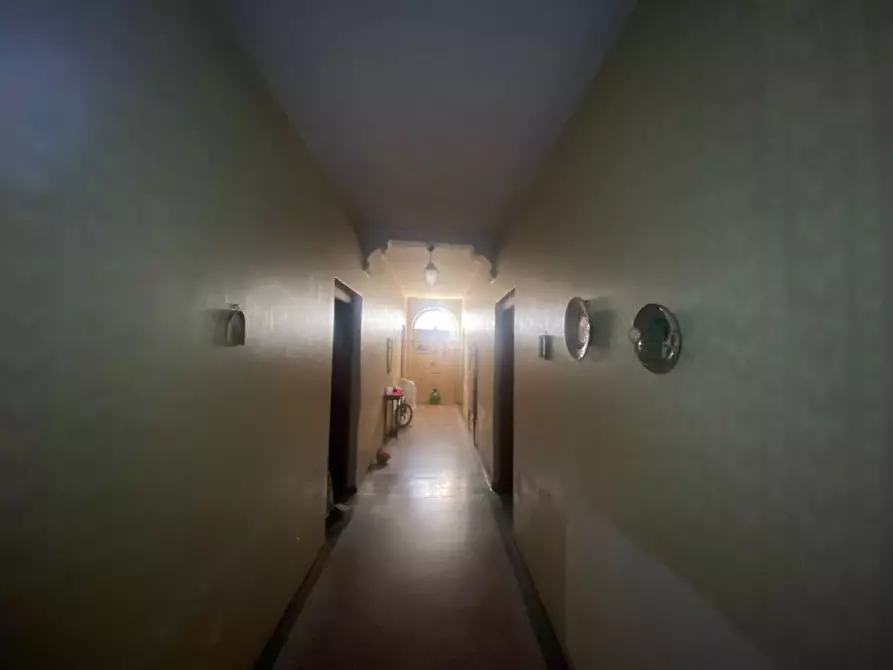 Immagine 13 di Villa in vendita  a Lucca