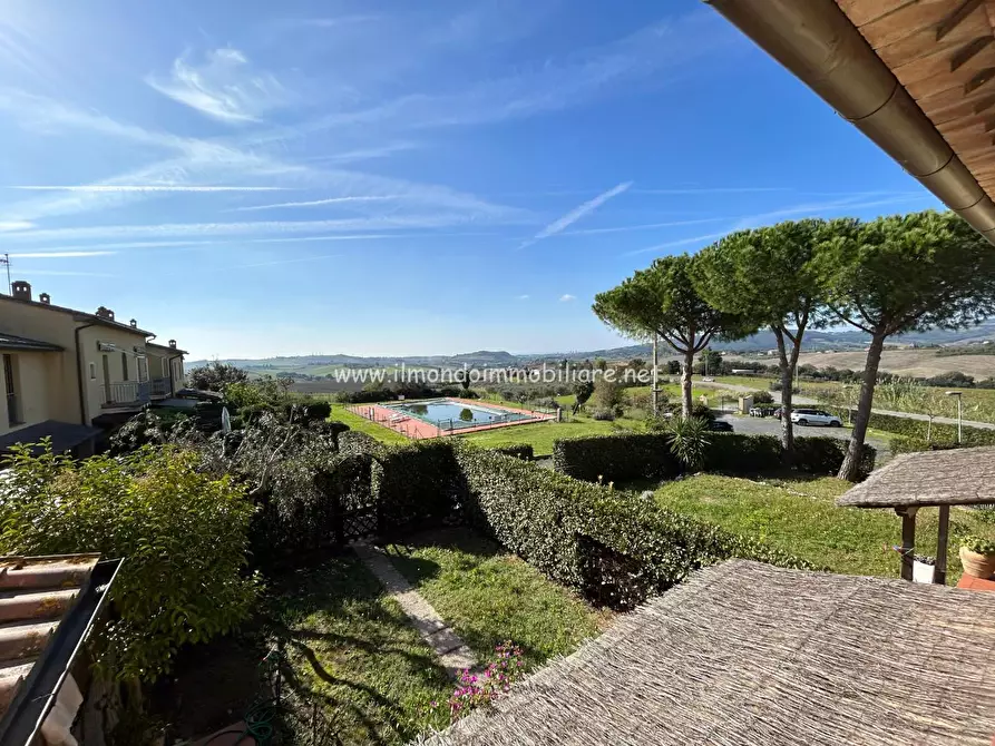 Immagine 26 di Appartamento in vendita  a Castellina Marittima