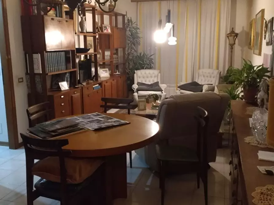 Immagine 3 di Appartamento in vendita  a Carrara