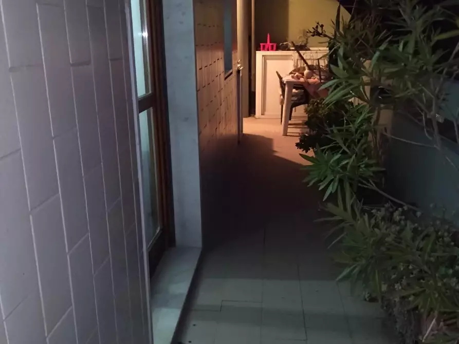 Immagine 4 di Appartamento in vendita  a Carrara