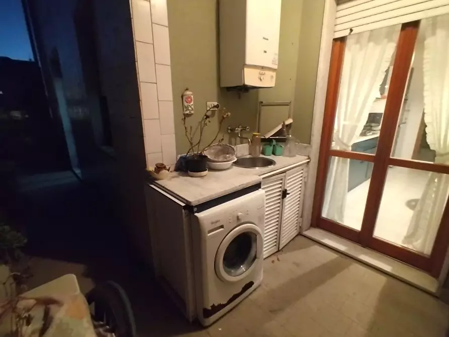 Immagine 5 di Appartamento in vendita  a Carrara