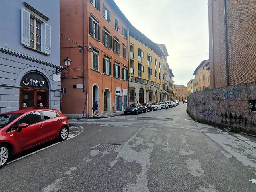 Immagine 4 di Magazzino in vendita  a Pisa