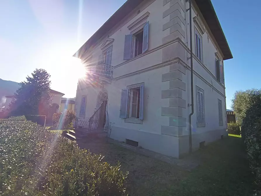 Immagine 2 di Villa in vendita  a Coreglia Antelminelli