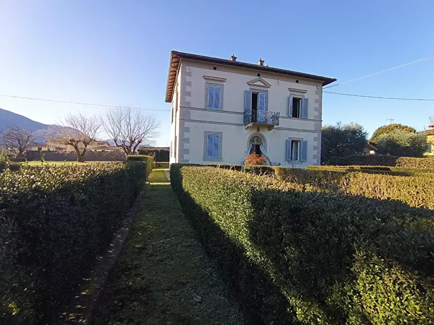 Immagine 1 di Villa in vendita  a Coreglia Antelminelli