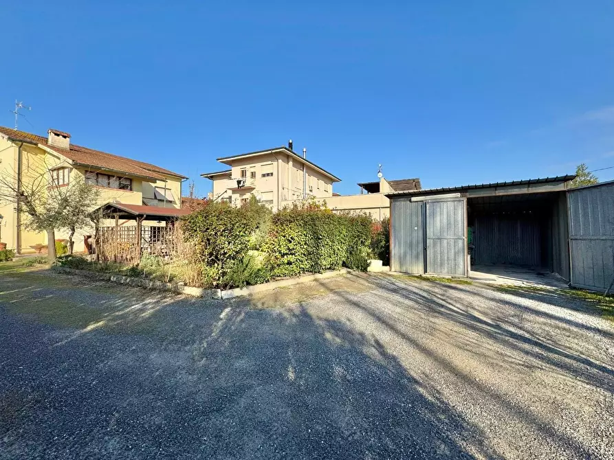 Immagine 19 di Casa indipendente in vendita  a Ponsacco