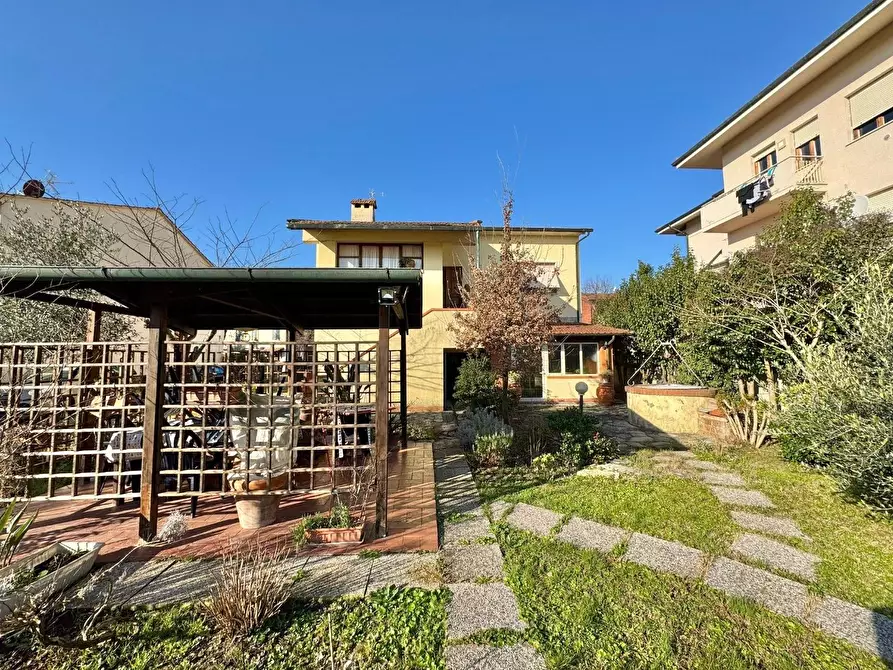 Immagine 16 di Casa indipendente in vendita  a Ponsacco