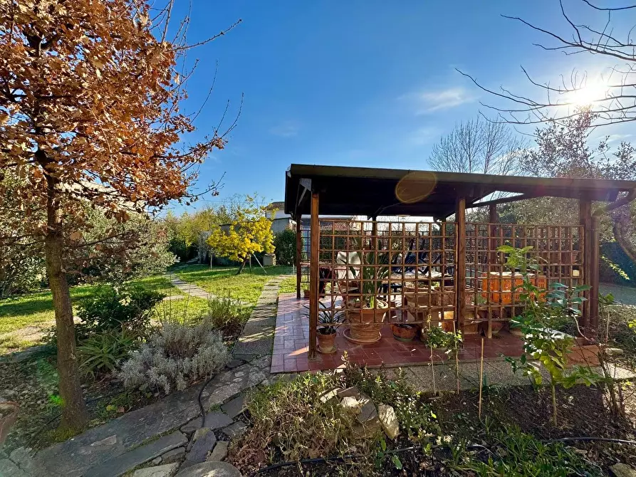 Immagine 41 di Casa indipendente in vendita  a Ponsacco