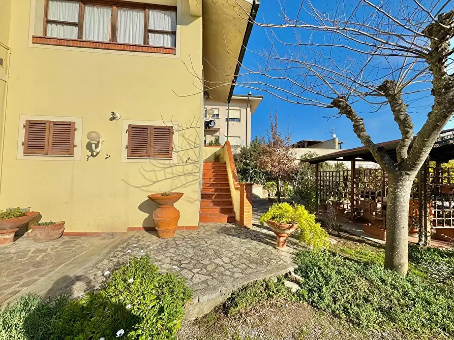 Immagine 43 di Casa indipendente in vendita  a Ponsacco