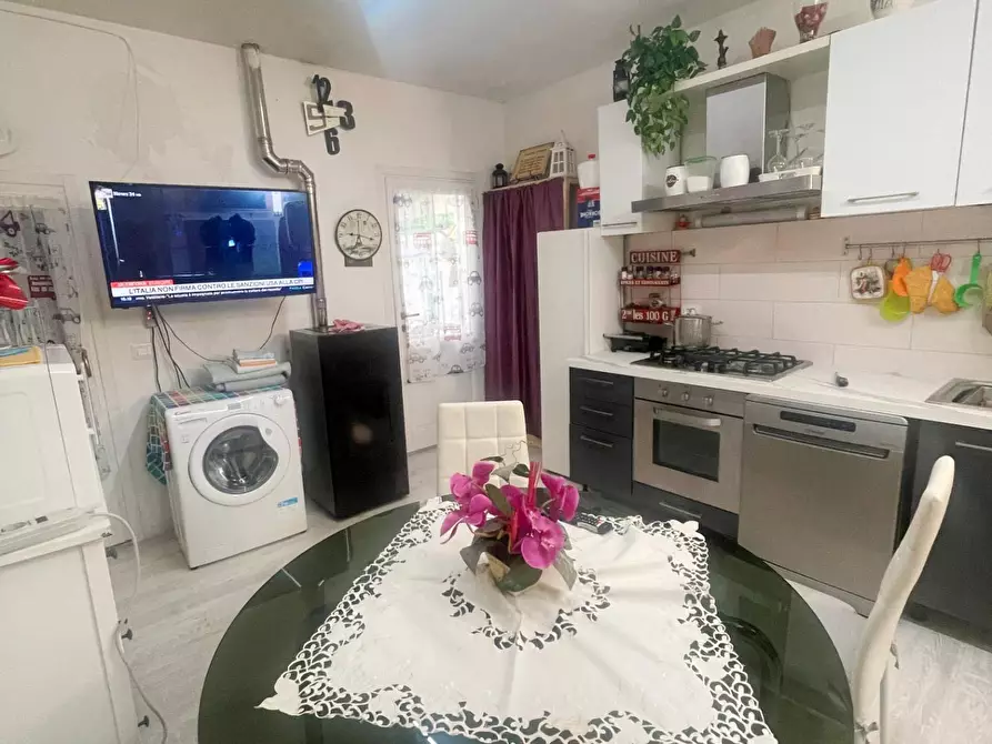 Immagine 1 di Appartamento in vendita  a Cascina