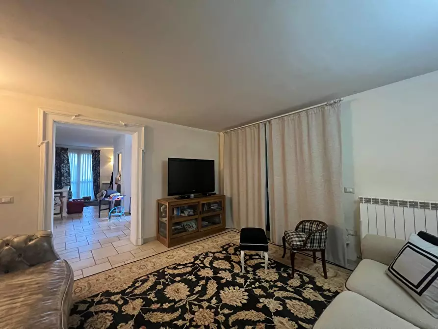 Immagine 15 di Villa in vendita  a Montelupo Fiorentino