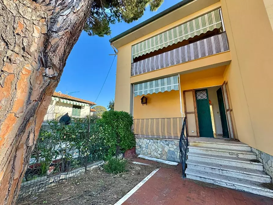 Immagine 1 di Appartamento in vendita  a Pisa