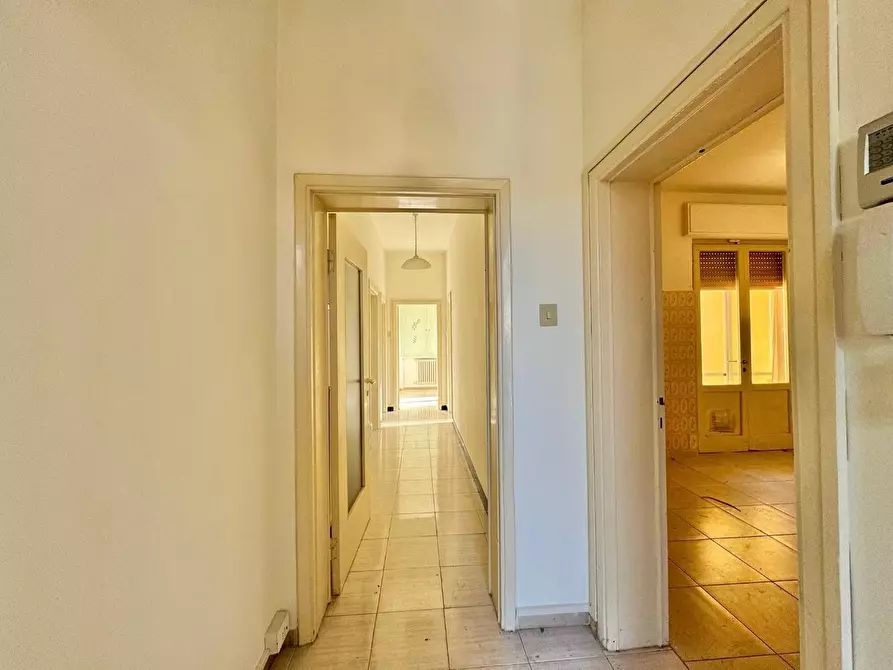 Immagine 13 di Appartamento in vendita  a Pisa