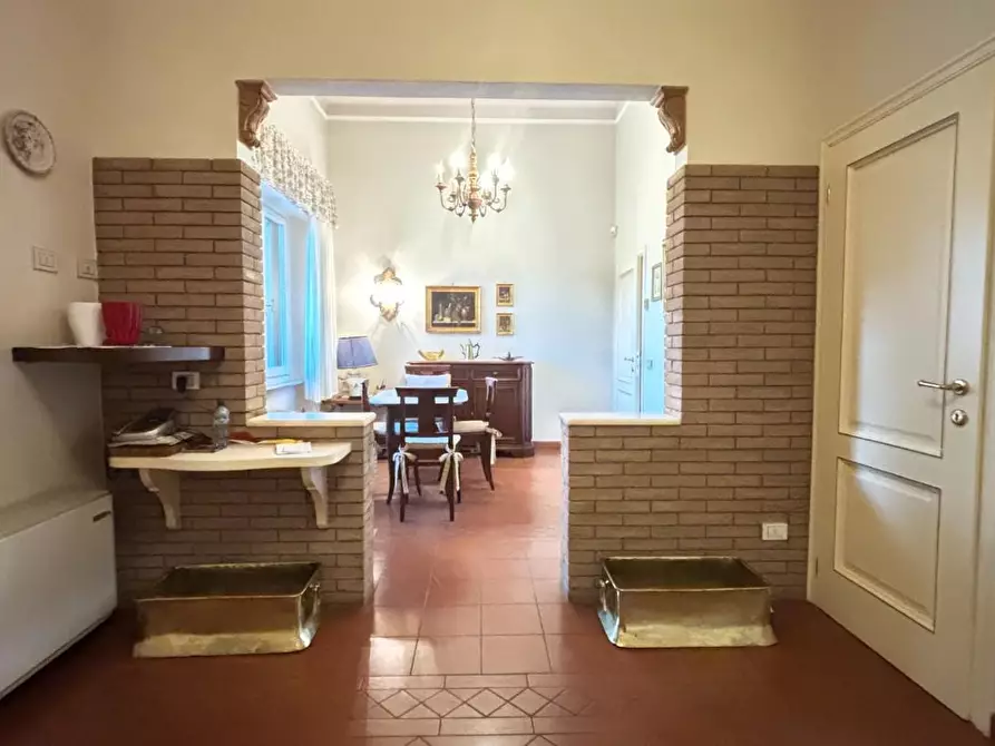 Immagine 15 di Villa in vendita  a Cascina