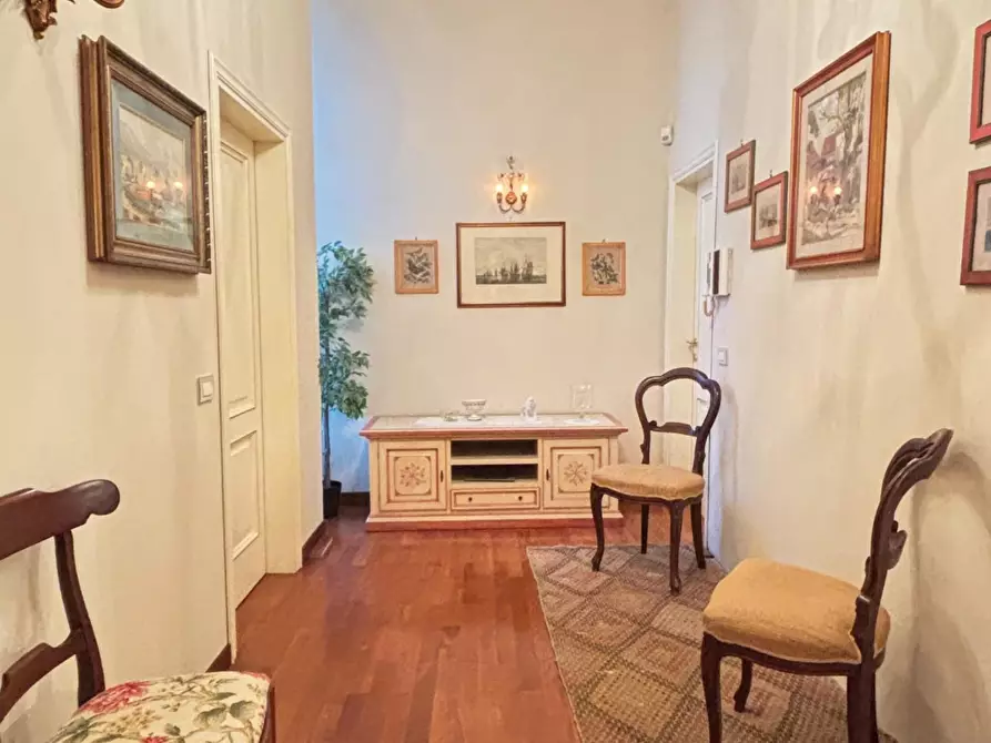 Immagine 10 di Villa in vendita  a Cascina