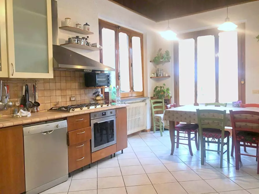 Immagine 12 di Villa in vendita  a Montelupo Fiorentino