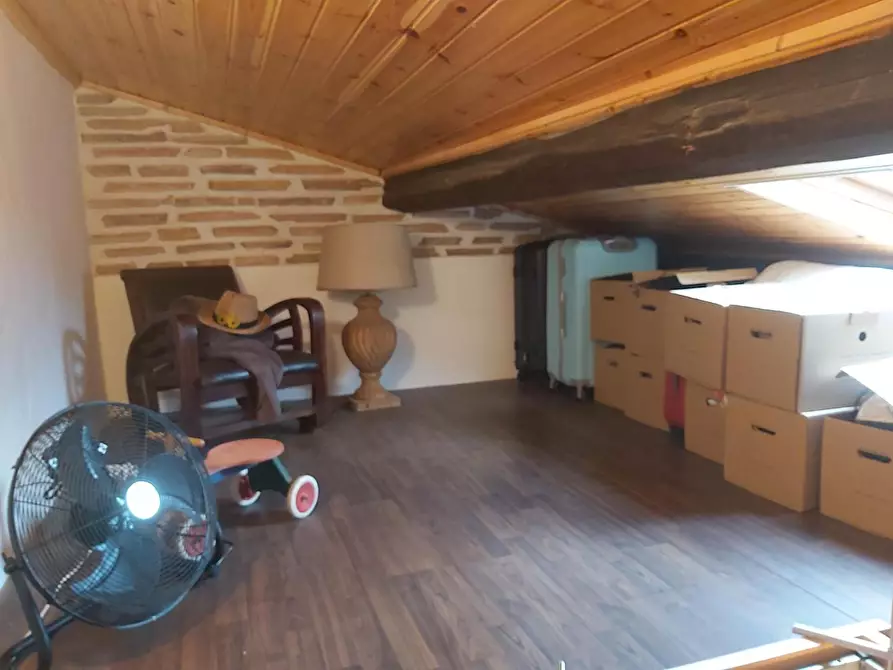 Immagine 11 di Appartamento in vendita  a Vicopisano