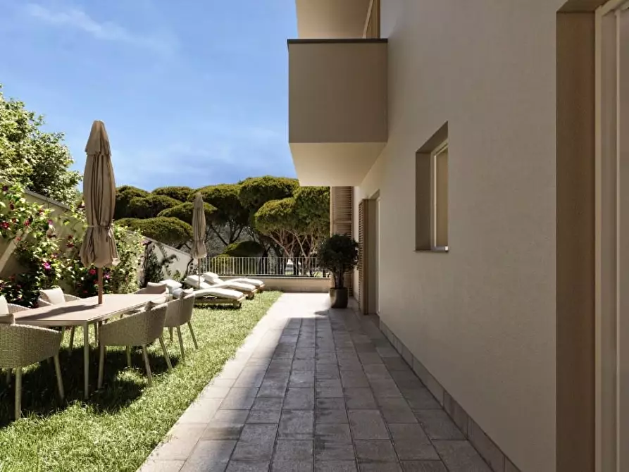 Immagine 12 di Mansarda in vendita  a Rosignano Marittimo