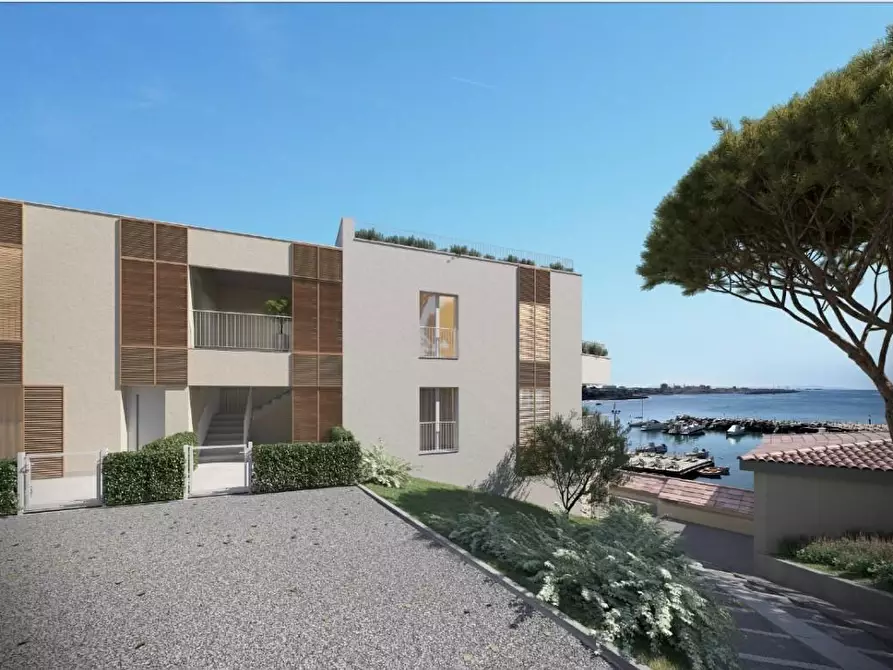 Immagine 4 di Mansarda in vendita  a Rosignano Marittimo