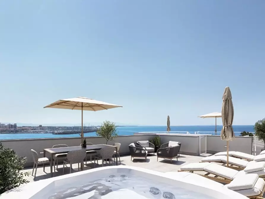 Immagine 41 di Mansarda in vendita  a Rosignano Marittimo