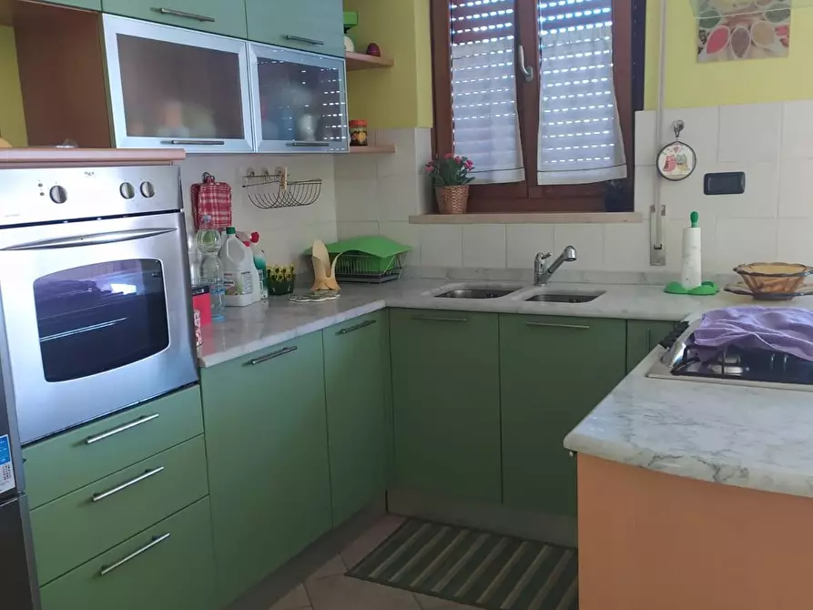 Immagine 2 di Appartamento in affitto  a Camaiore