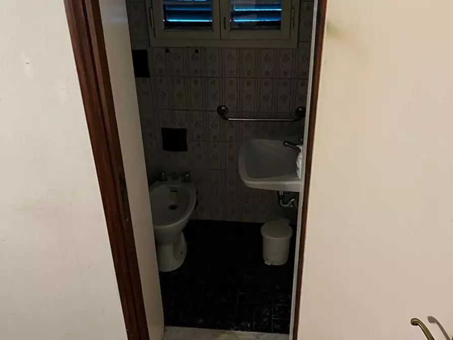 Immagine 9 di Casa indipendente in vendita  a Cascina