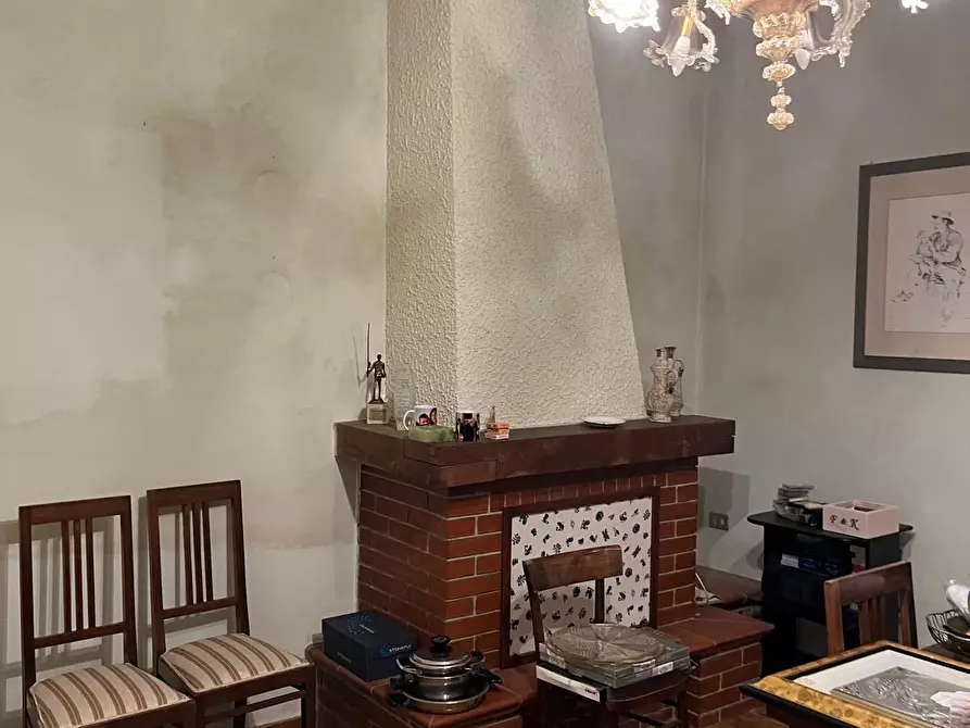 Immagine 2 di Casa indipendente in vendita  a Cascina