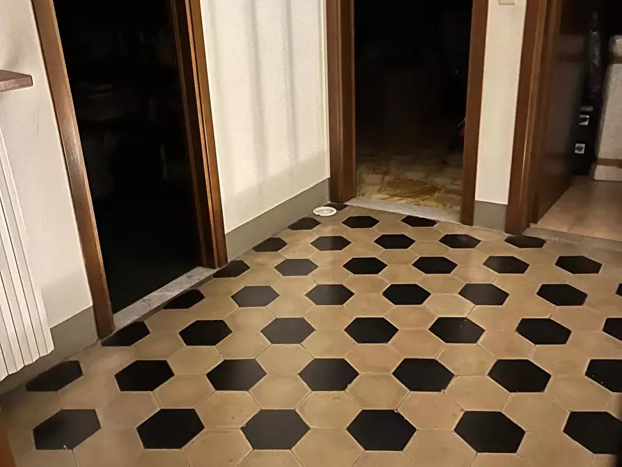 Immagine 6 di Casa indipendente in vendita  a Cascina