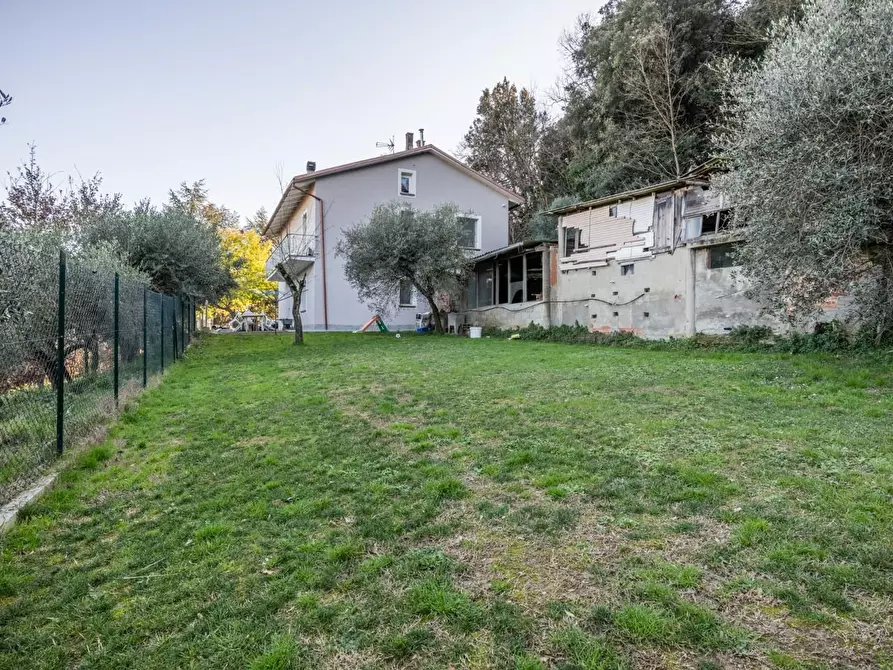 Immagine 3 di Casa indipendente in vendita  a Santa Maria A Monte