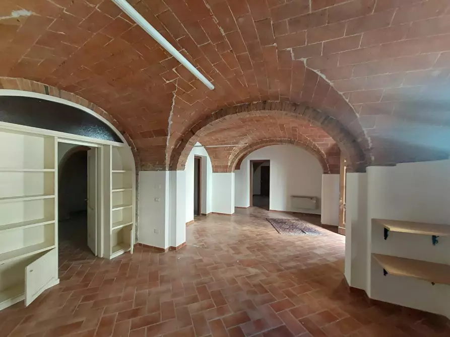 Immagine 24 di Ufficio in vendita  a Ponsacco