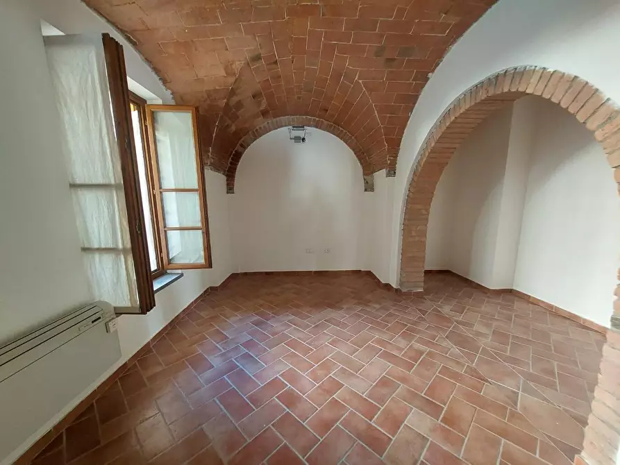 Immagine 23 di Ufficio in vendita  a Ponsacco