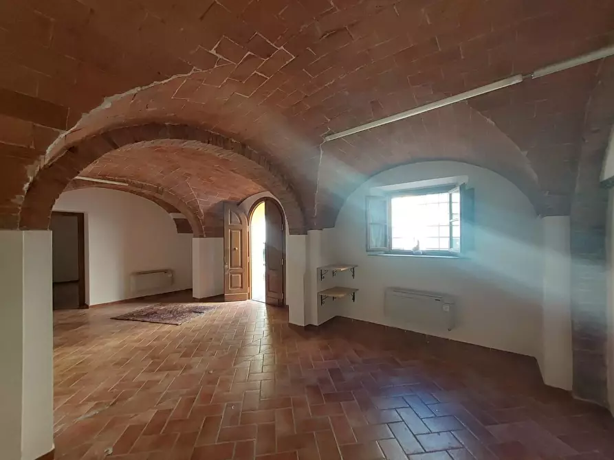 Immagine 22 di Ufficio in vendita  a Ponsacco