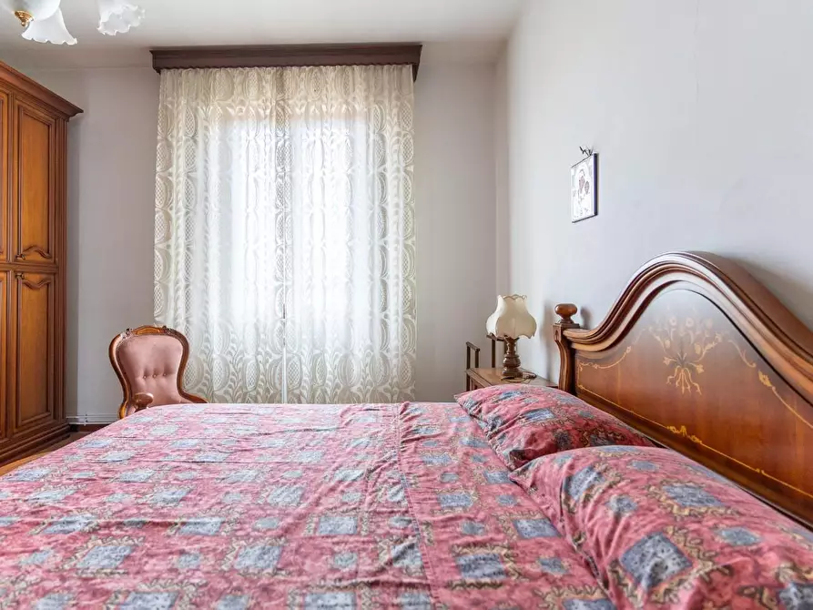 Immagine 34 di Appartamento in vendita  a Empoli