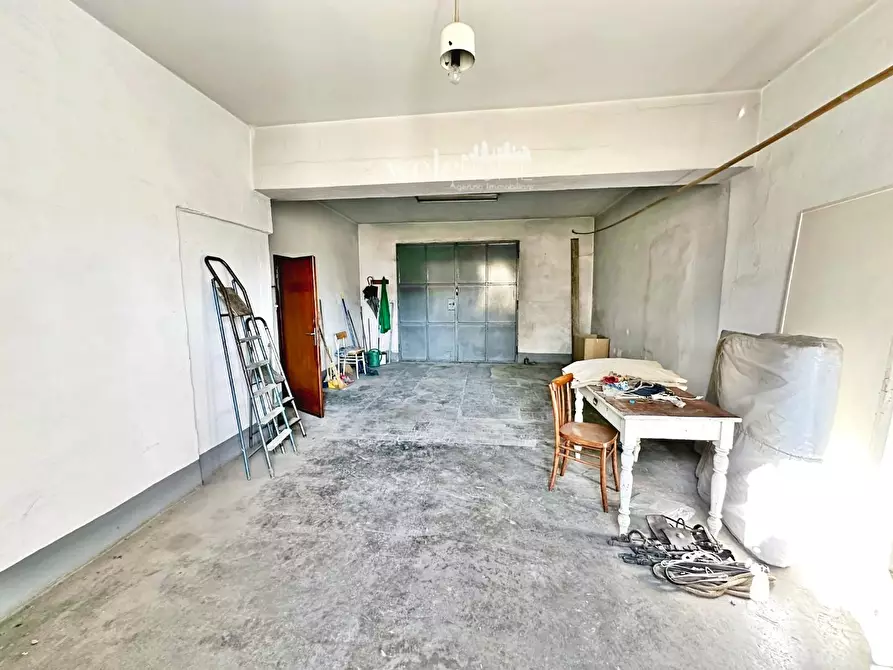 Immagine 39 di Terratetto in vendita  a Calenzano