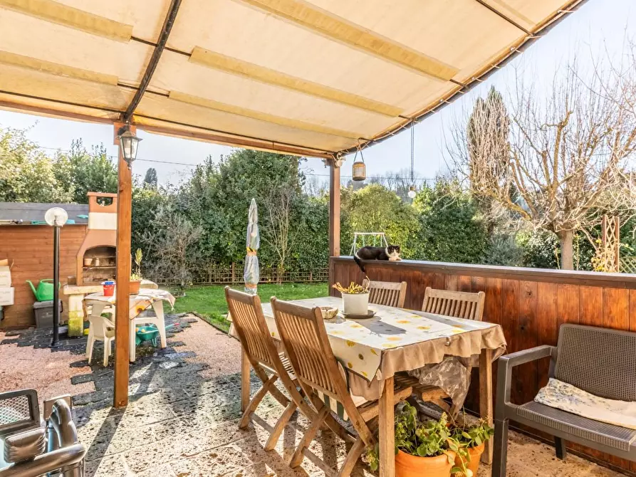 Immagine 4 di Villetta a schiera in vendita  a Crespina Lorenzana