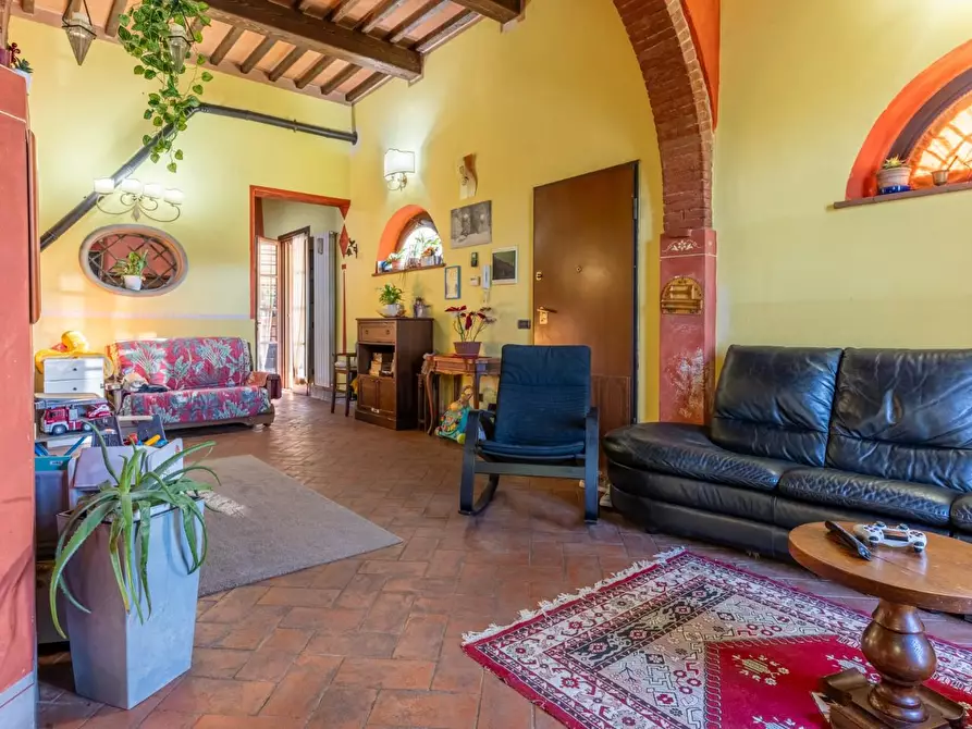 Immagine 12 di Villetta a schiera in vendita  a Crespina Lorenzana